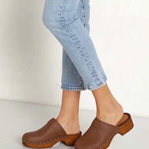 Seychelles Tan Leather Mules